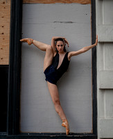 1 - Street Photo / Ballerina ( Gabriela Mesa )