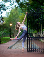 2 - Street Photo / Ballerina ( Dayesi Torriente )