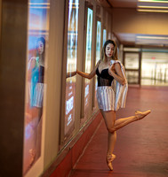 6 - Street Photo / Ballerina ( Dayesi Torriente )