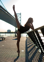 13 - Street Photo / Ballerina ( Lillian DiPiazza )